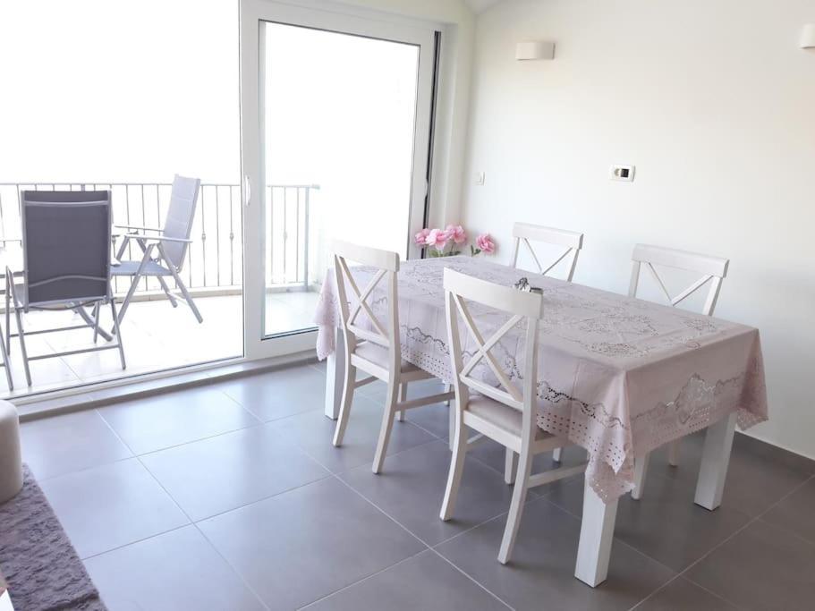 2Br Apartment With Pool Котор Экстерьер фото